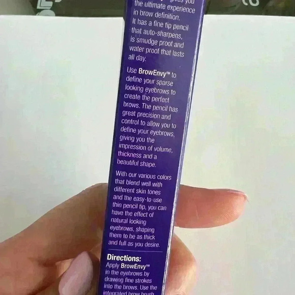 BrowEnvy™ noir black eyebrow pencil - Picture 3 of 5